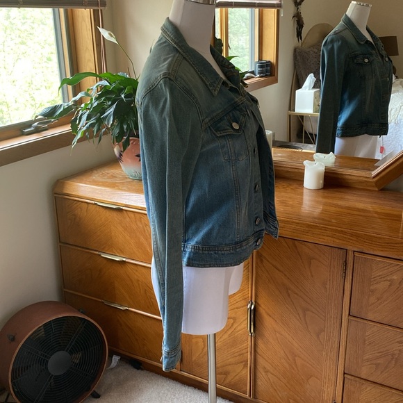 Denim jacket medium weight slight stretch size M classic fit - Picture 2 of 4